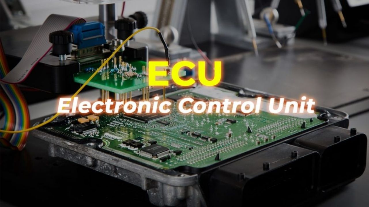 ECU (Electronic Control Unit) là bộ tổ hợp vi mạch điện tử trang bị trên xe hơi để nhận biết,